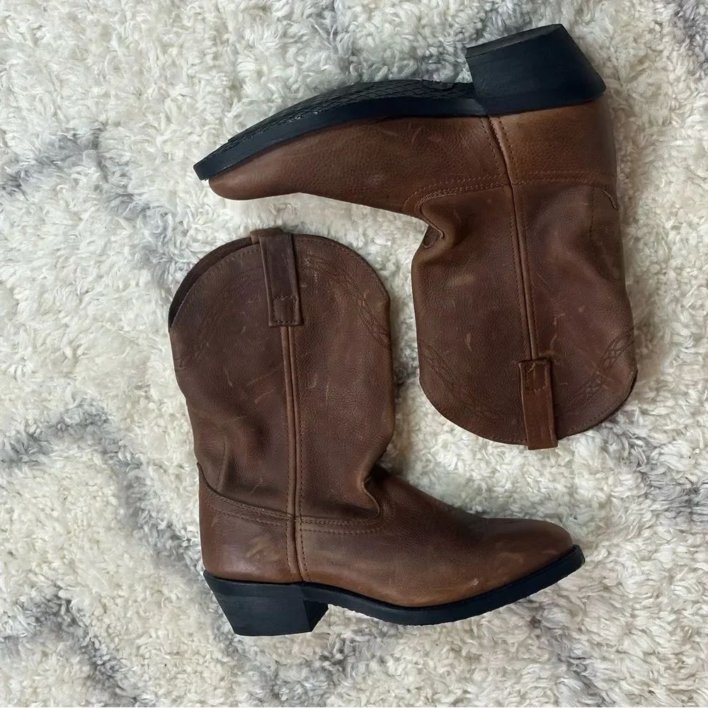 Brown Leather Cowboy Bootsโ10 D